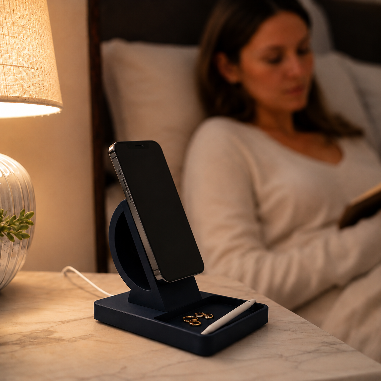 MagSafe Charging Stand with Tray – 25W Wireless Charger for iPhone