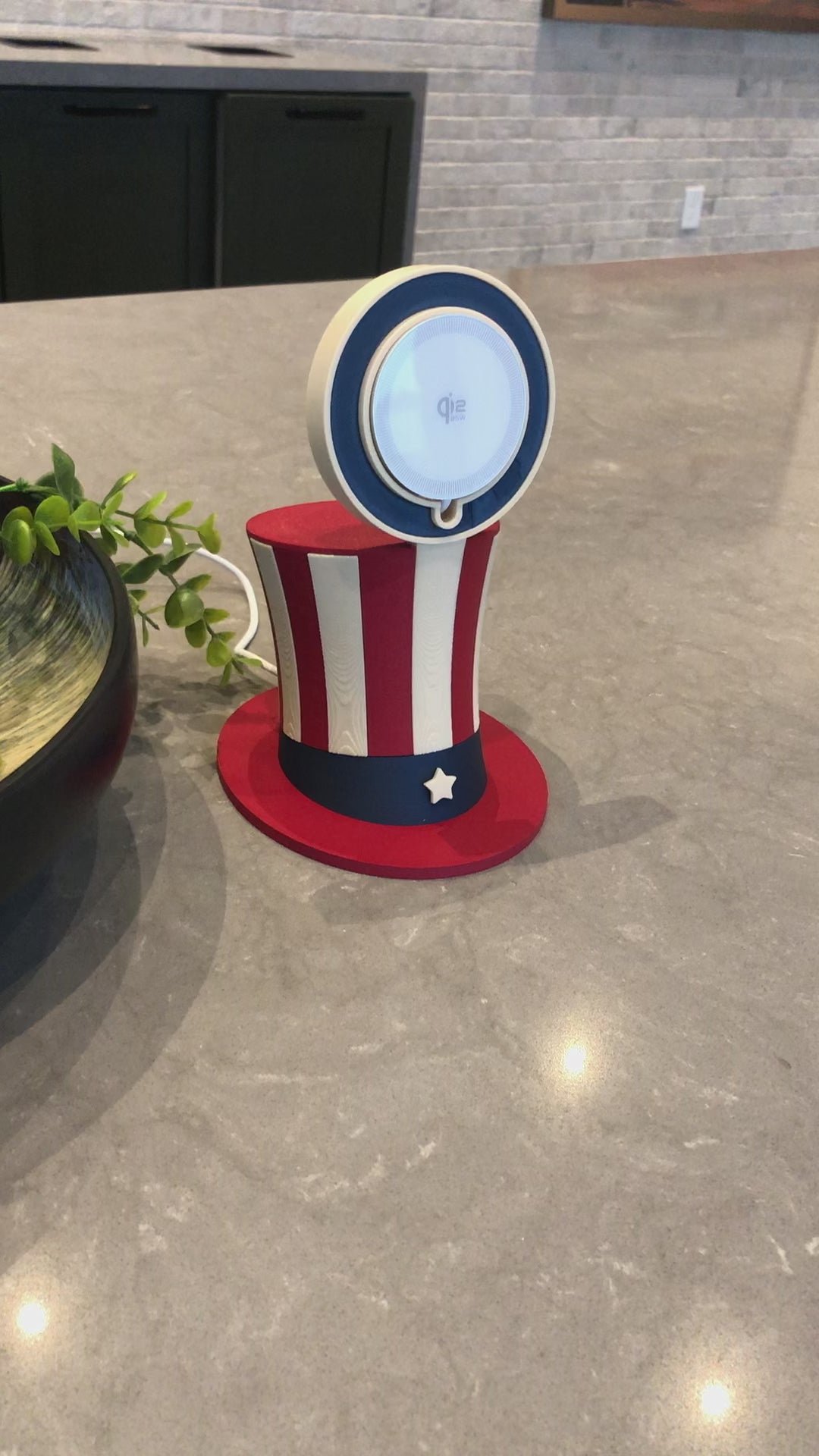 Wireless Charger Gift for Him, Patriotic Gift for Dad, Uncle Sam Hat Decor, Fathers Day Gift, Phone Charger Stand, Patriotic Gifts for Men